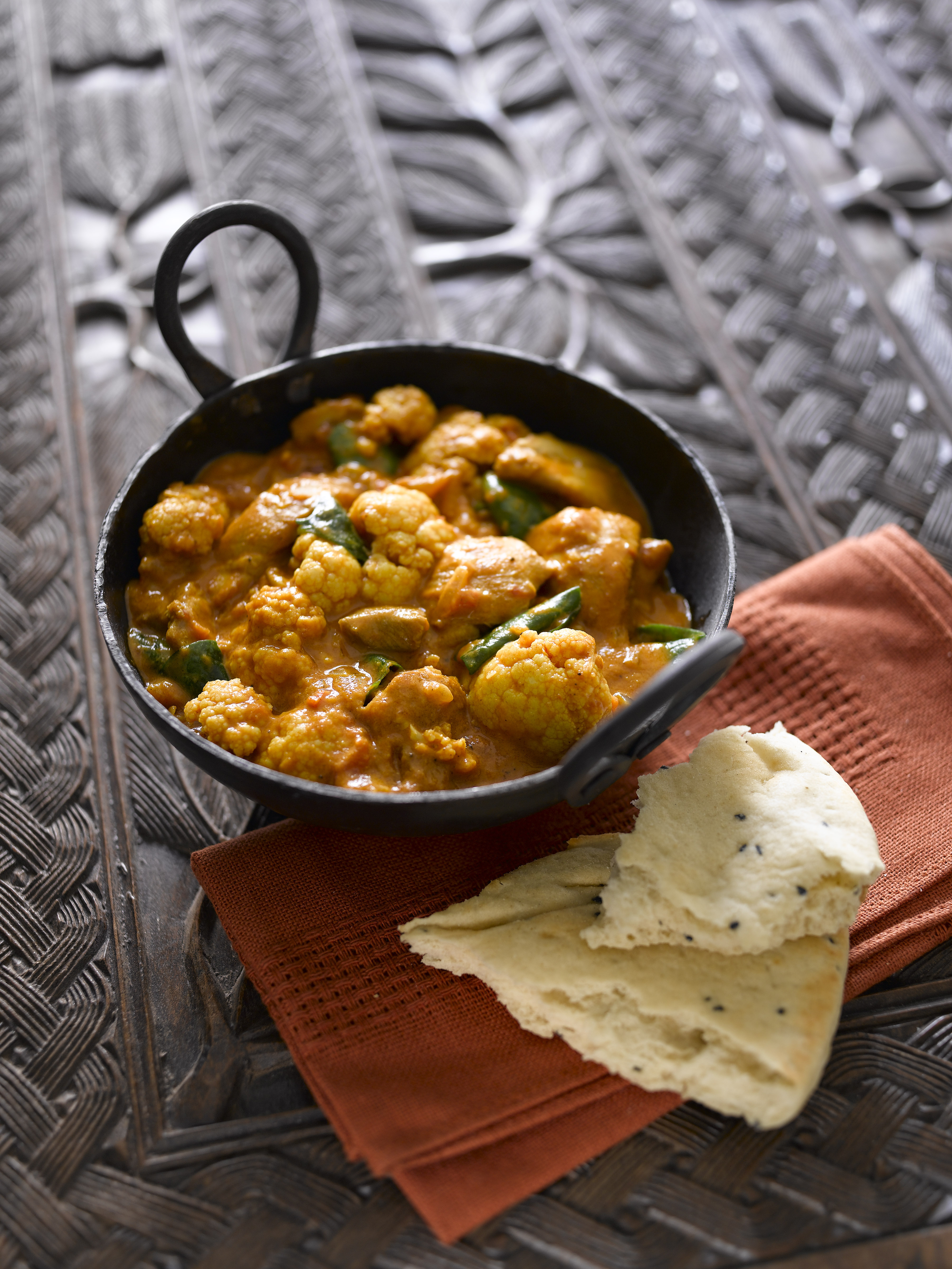 Cauliflower and chicken curry